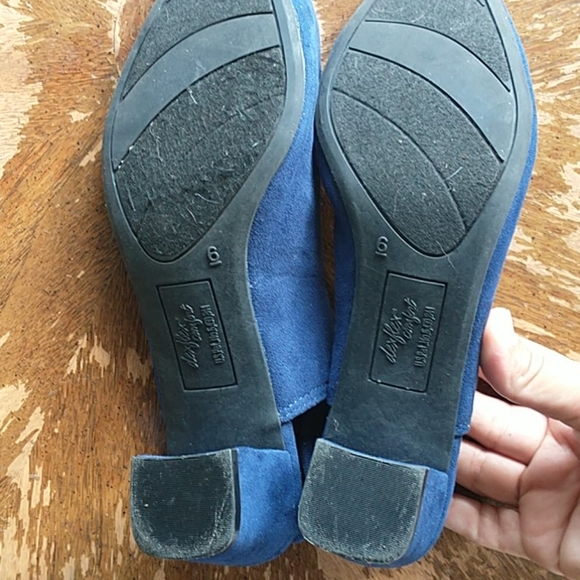 Blue suede pumps - Picture 3 of 3